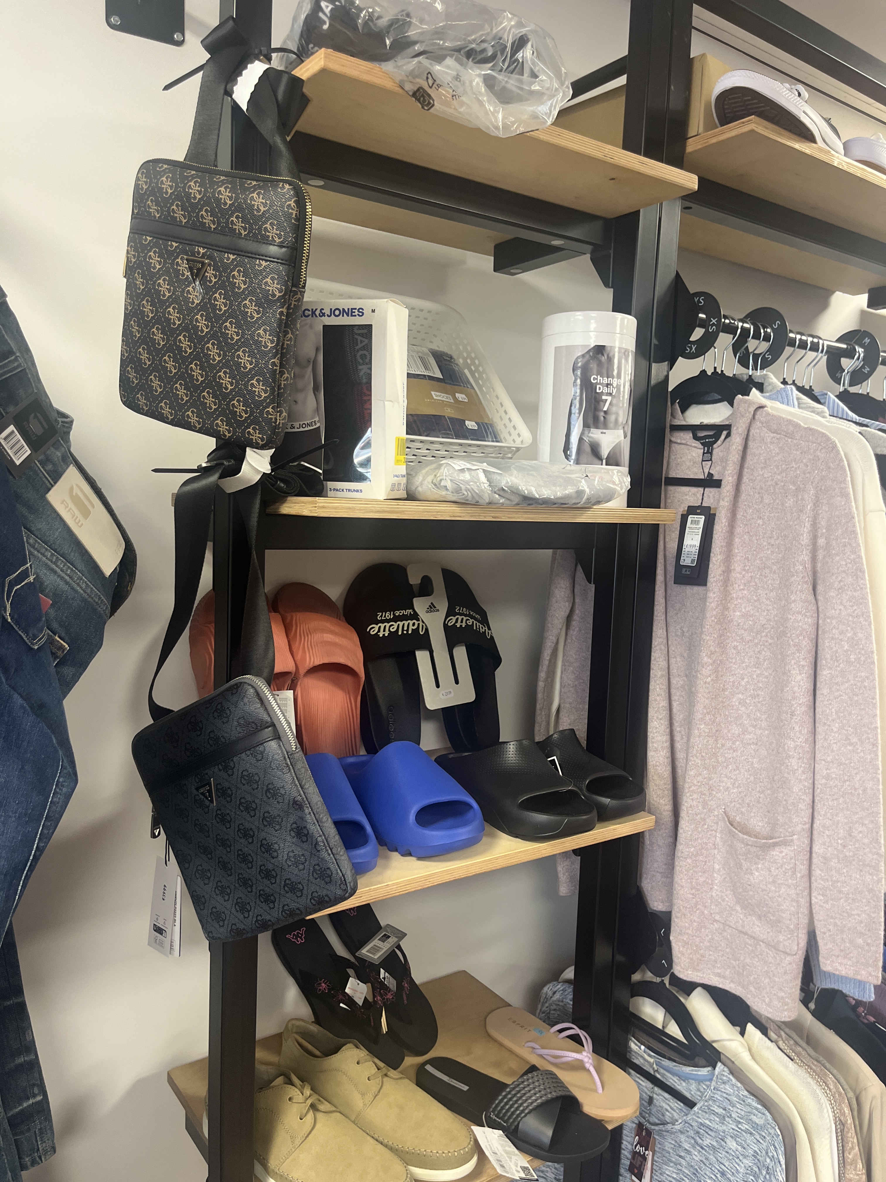 "Schets van retro poststempels uit de USA en Italië."